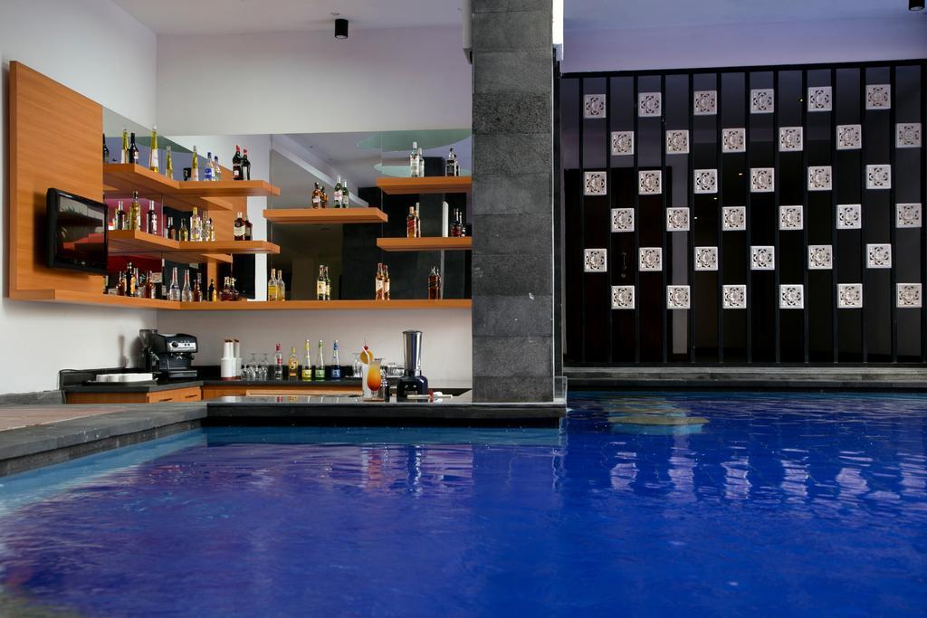 La Villais Kamojang Hotel Seminyak Exterior photo
