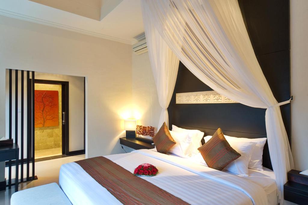 La Villais Kamojang Hotel Seminyak Exterior photo