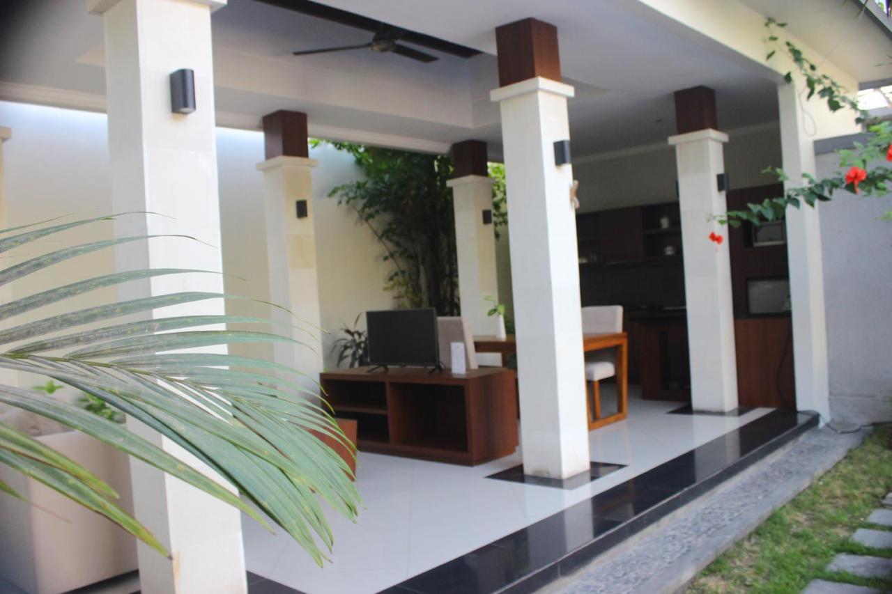 La Villais Kamojang Hotel Seminyak Exterior photo
