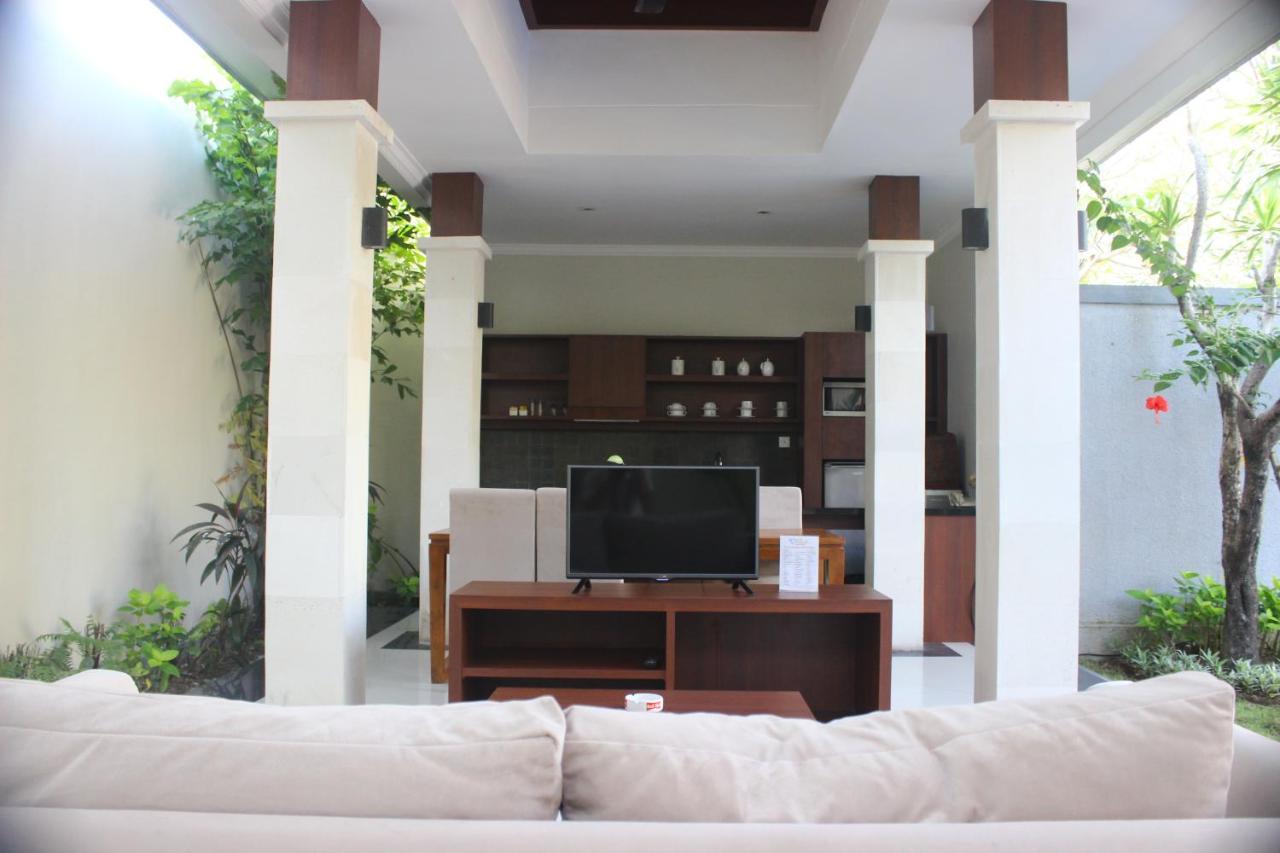 La Villais Kamojang Hotel Seminyak Exterior photo