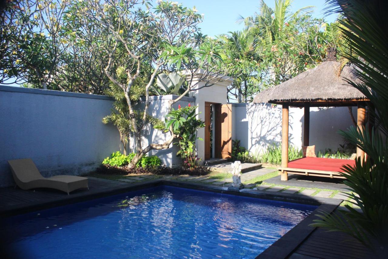 La Villais Kamojang Hotel Seminyak Exterior photo